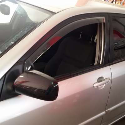 CORTAVIENTOS PARA PUERTAS DELANTERAS