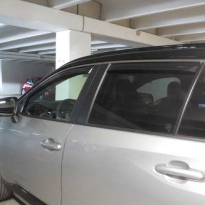 CORTAVIENTSO PARA PUERTAS DELANTERAS Y TRASERAS