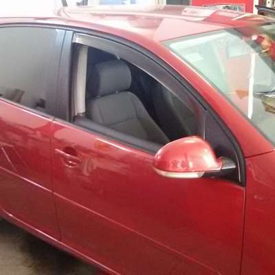 CORTAVIENTOS PARA PUERTAS DELANTERAS Y TRASERAS
