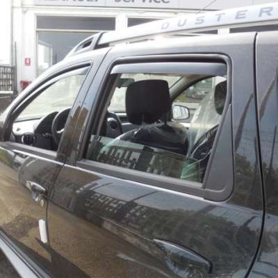 CORTAVIENTOS PARA PUERTAS DELANTERAS y TRASERAS
