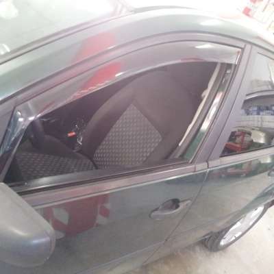 CORTAVIENTOS PARA PUERTAS DELANTERAS